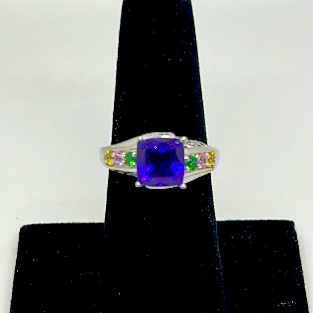 Beautiful Silver Ring With Multiple Colored Stones